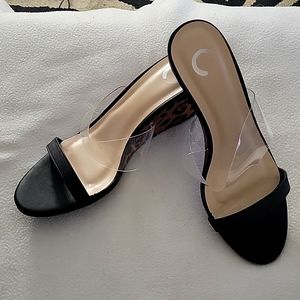 Journee Angelina Wedge